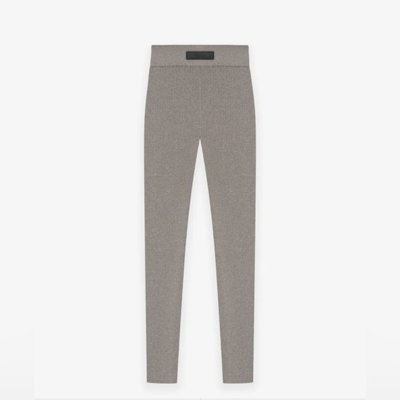 NWT-ESSENTIALS
WOMENS KNIT LEGGING 
Size Small - Picture 1 of 1